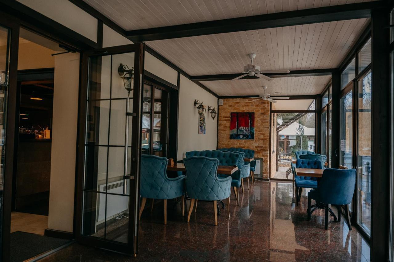 Zastava Uman Hotel Dmytrushky Екстериор снимка