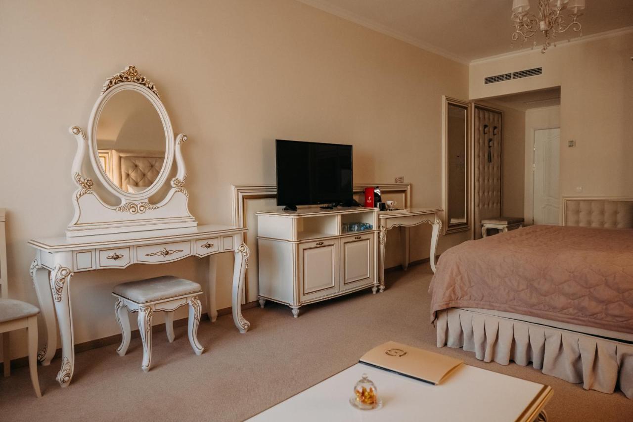 Zastava Uman Hotel Dmytrushky Екстериор снимка