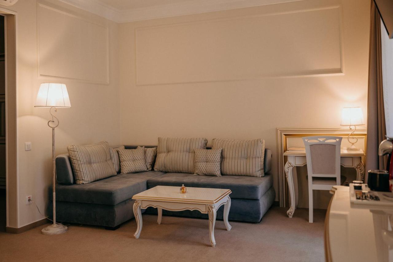 Zastava Uman Hotel Dmytrushky Екстериор снимка