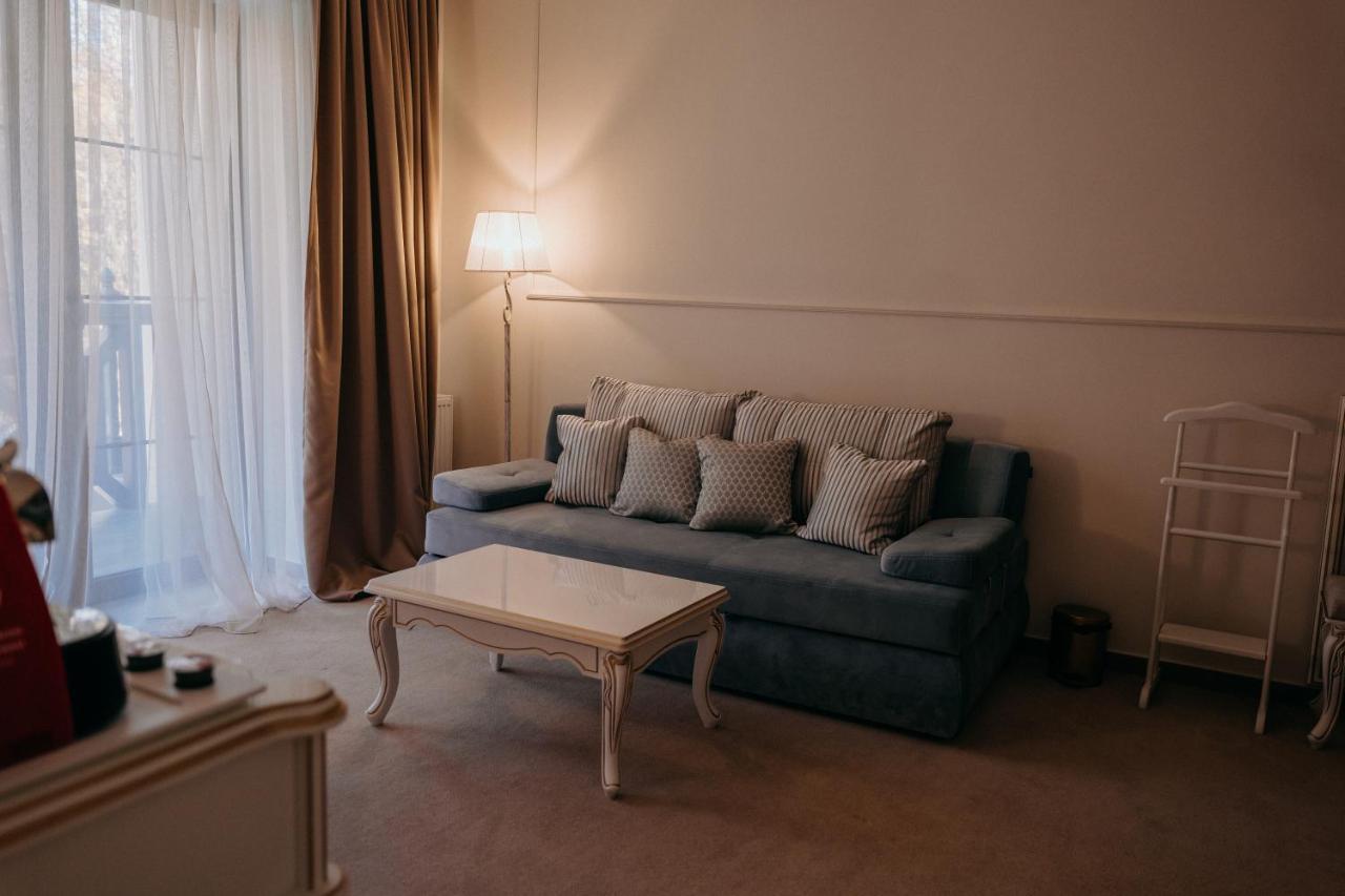 Zastava Uman Hotel Dmytrushky Екстериор снимка